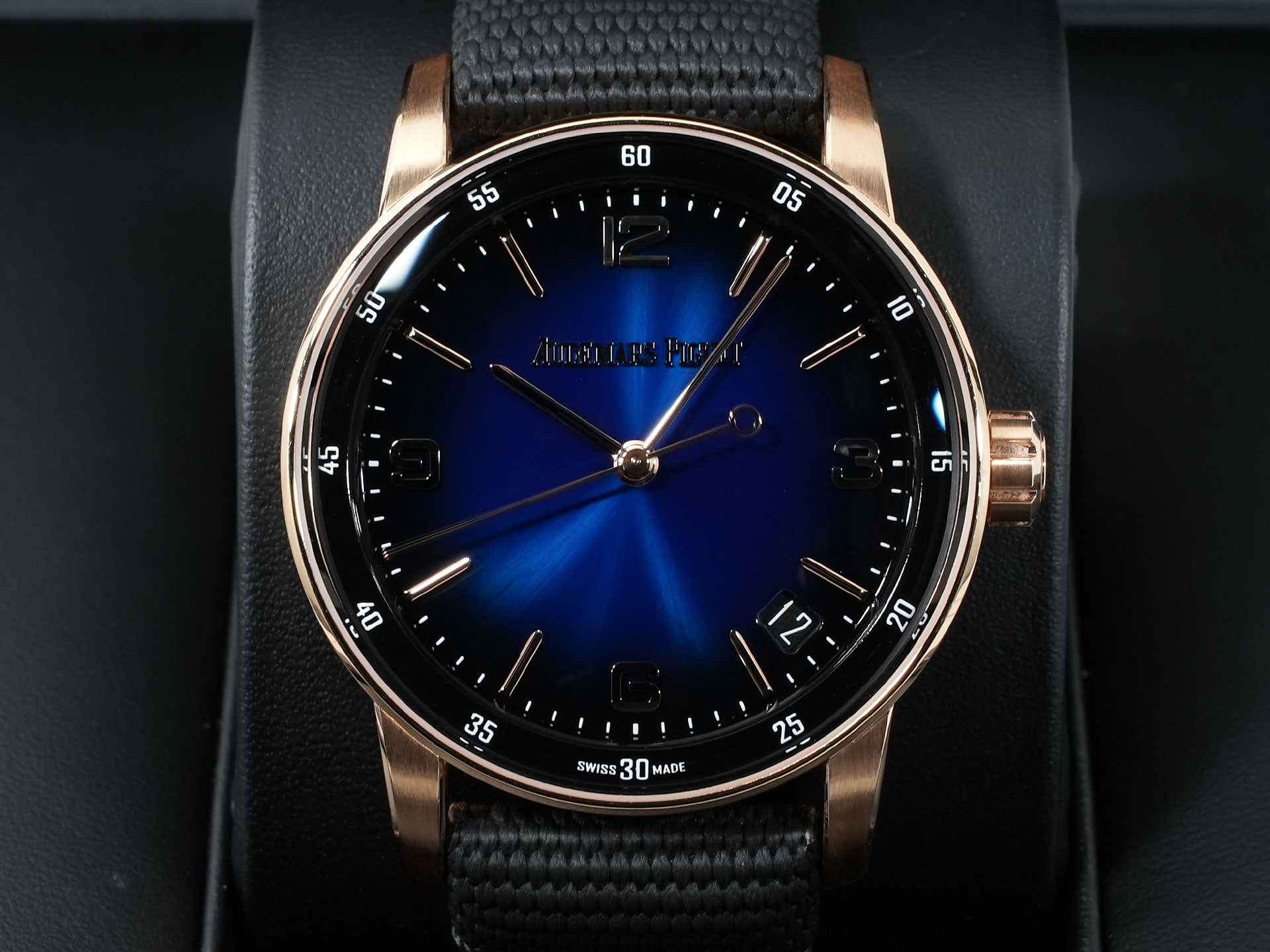 Audemars Piguet CODE 11.59 by Audemars Piguet Ref. 15210OR.OO.A028CR.01 Pink Gold Smoke Blue Lacquer Dial Pre-owned 3k2ytgcz