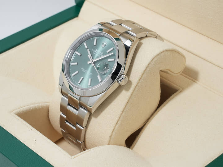ロレックス デイトジャスト41 Ref.126300 ステンレススチール ミントグリーン文字盤 オイスターブレスレット 美品 poifsjo9