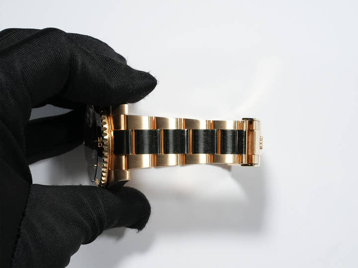 Rolex Submariner Date Ref. 116618LN Yellow Gold Black Dial Excellent Condition Pre-Owned tj4grzy3