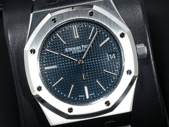 オーデマピゲ ロイヤルオーク エクストラ シン Ref.15202ST.OO.1240ST.01.A ステンレススチール ブルー文字盤 美中古 ajte37rn