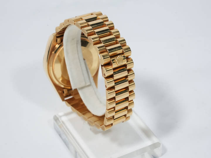 ロレックス デイデイト36 Ref.18038 イエローゴールド オニキス文字盤 中古 fw4muuk5