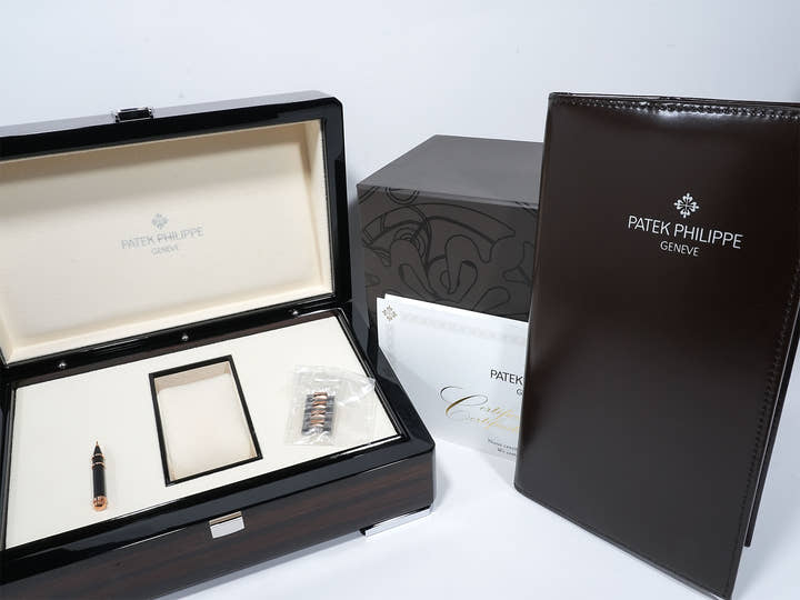 Patek Philippe Nautilus Chronograph Ref. 5980/1AR-001 Stainless Steel/Rose Gold Blue Dial Excellent Condition xp899qt5