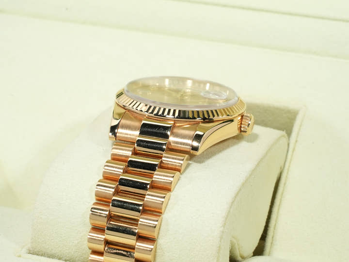 ロレックス デイデイト36 Ref.118238A イエローゴールド シャンパン文字盤 中古 w2h5p9a6