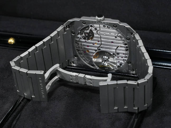 ブルガリ オクト フィニッシモ Ref.103766 チタン ブルー文字盤 美品 8nffjbh9