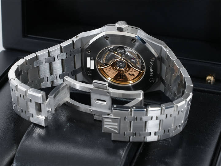 オーデマピゲ ロイヤルオーク Ref.15400ST.OO.1220ST.01 ステンレススチール ブラック文字盤 中古 kse9ao2m