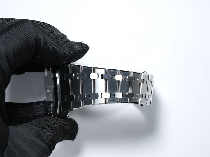 オーデマピゲ ロイヤルオーク Ref.15400ST.OO.1220ST.01 ステンレススチール ブラック文字盤 中古 kse9ao2m