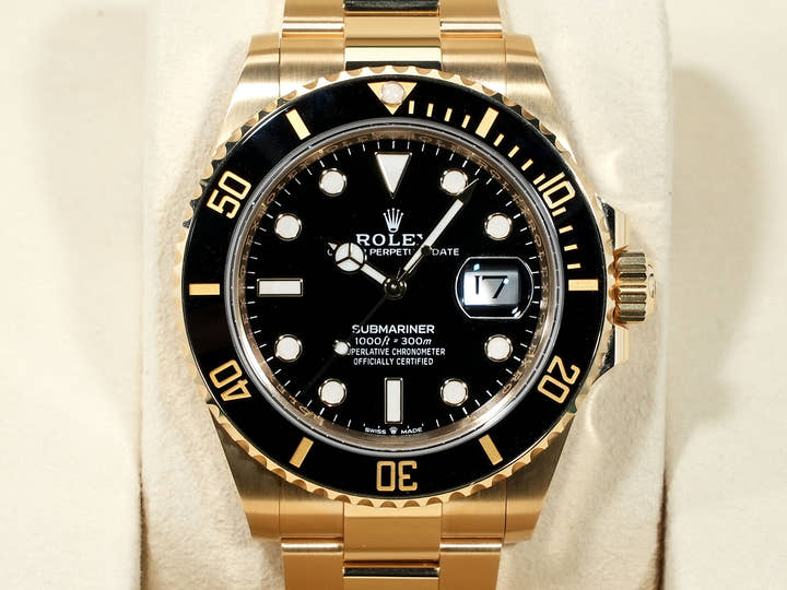 Rolex Submariner Date Ref. 126618LN Yellow Gold Black Dial Excellent Condition Pre-Owned 2zipq2b3