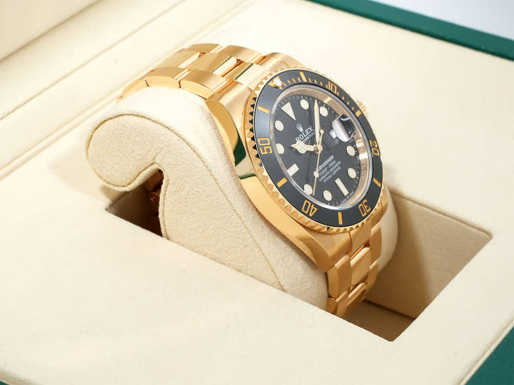 Rolex Submariner Date Ref. 126618LN Yellow Gold Black Dial Excellent Condition Pre-Owned 2zipq2b3