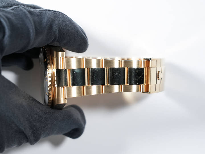 Rolex Submariner Date Ref. 126618LN Yellow Gold Black Dial Excellent Condition Pre-Owned 2zipq2b3