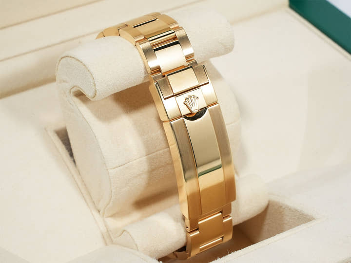 Pre-owned Rolex Submariner Date Ref. 116618LN Yellow Gold Black Dial qmyona97