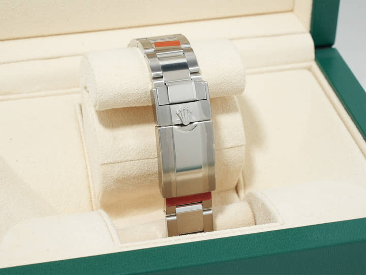 Rolex Daytona Ref. 116520 Stainless Steel White Dial Deadstock bn68j9oq