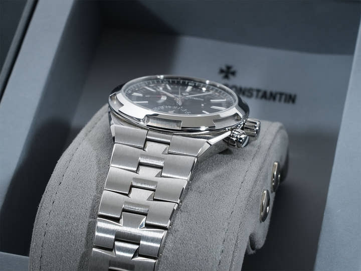 Vacheron Constantin Overseas Dual Time Ref. 7920V/210A-B546 Stainless Steel Black Dial Pre-owned ogjzqvbg