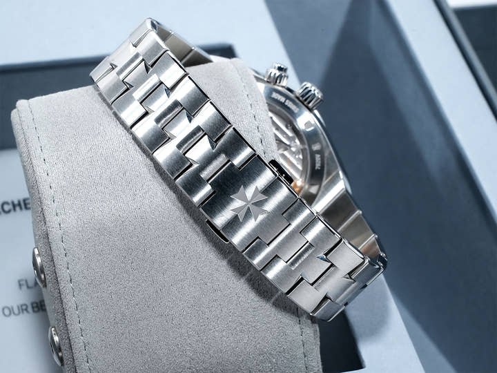 Vacheron Constantin Overseas Dual Time Ref. 7920V/210A-B546 Stainless Steel Black Dial Pre-owned ogjzqvbg