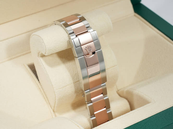 ロレックス GMTマスターII Ref.126711CHNR ステンレススチール/エバーローズゴールド ブラック文字盤 オイスターブレスレット 美品 3ugerymn