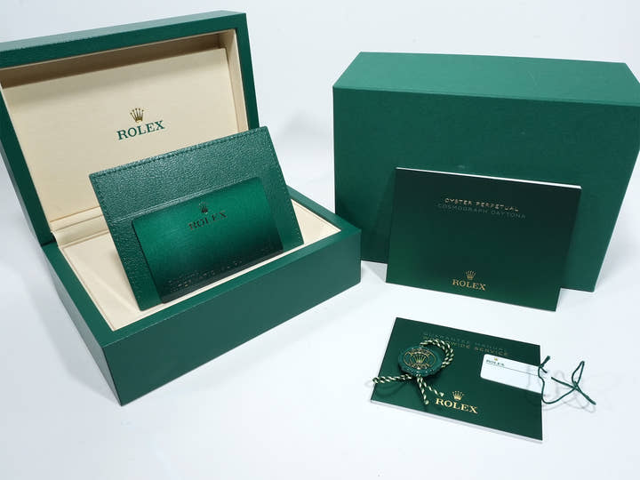 ロレックス デイトナ Ref.126500LN ステンレススチール ブラック文字盤 未使用 edu9gkh2