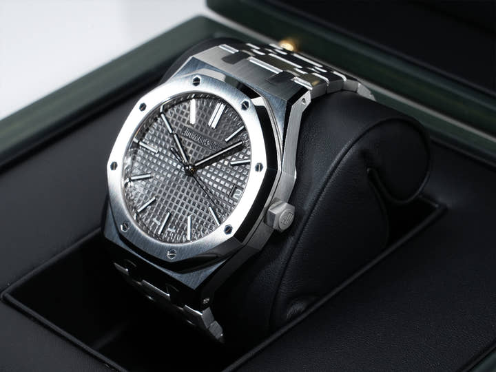 Audemars Piguet Royal Oak 50th Anniversary Ref. 15510ST.OO.1320ST.05 Stainless Steel Gray Dial Unused zu5uqm8b