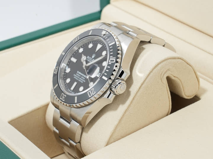 ロレックス サブマリーナー デイト Ref.126610LN ステンレススチール ブラック文字盤 未使用 r83edrp2