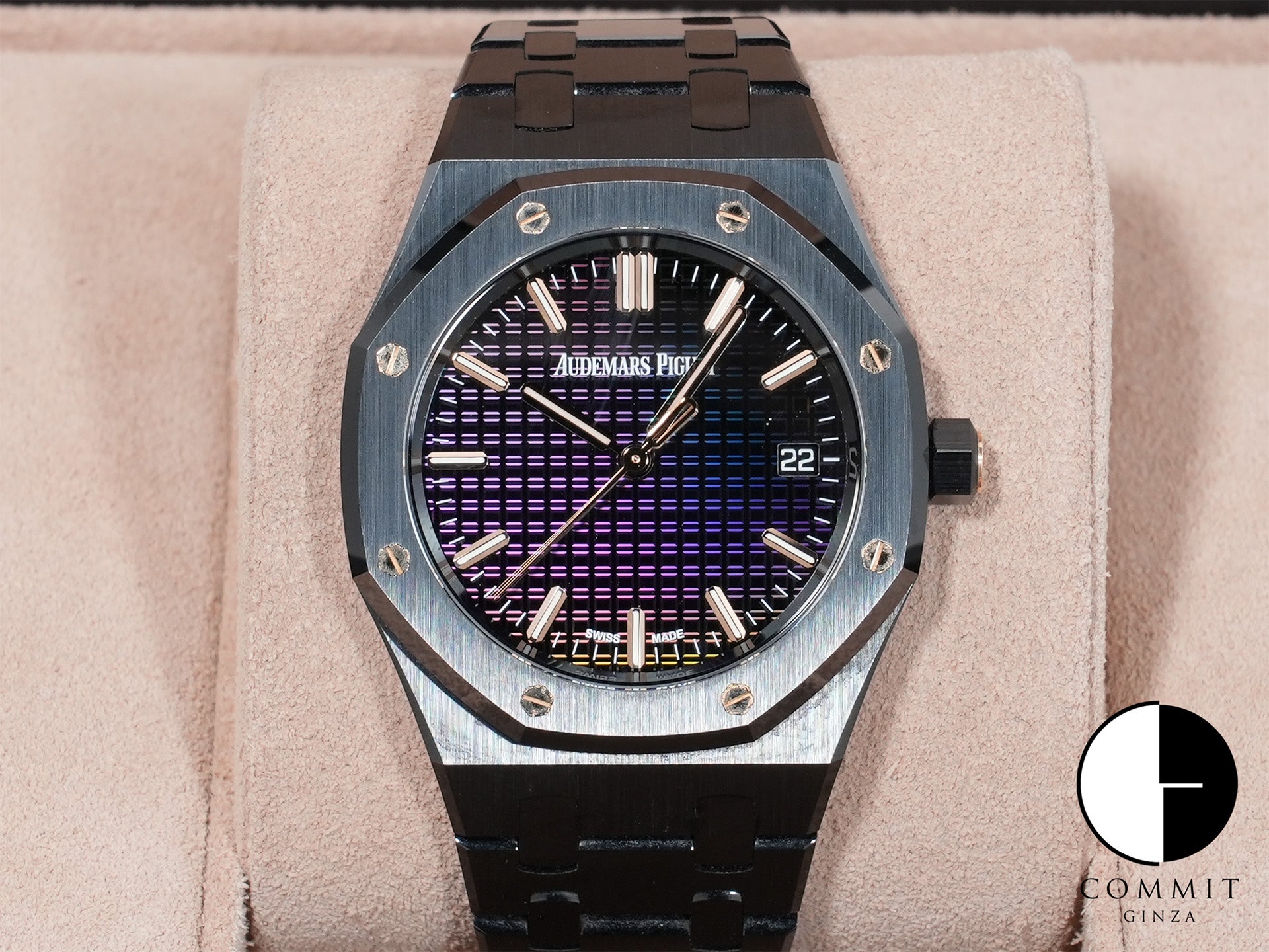 Audemars Piguet Royal Oak Ref. 77350CE.OO.1266CE.02.A Ceramic Rainbow Tapestry Dial Excellent Condition h9y9rsdn