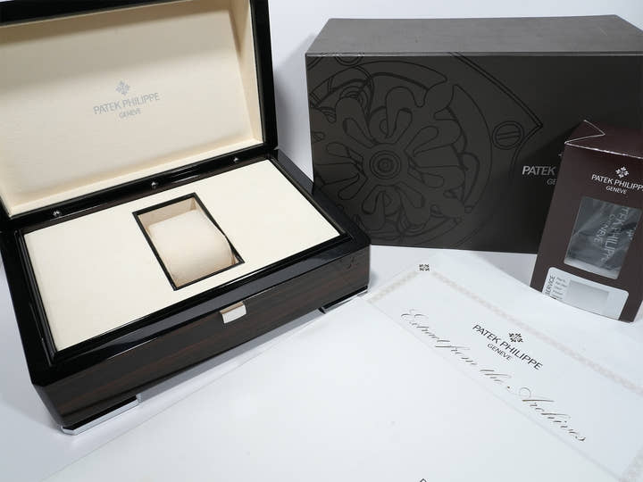 パテックフィリップ ノーチラス Ref.3800/5J-001 イエローゴールド シャンパンx11Pダイヤ文字盤 美中古 c8ez3p39