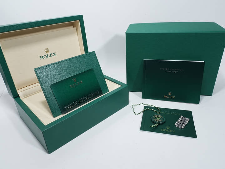 ロレックス デイトジャスト36 Ref.126234 ステンレススチール/ホワイトゴールド シルバーxダイヤモンド文字盤 ジュビリーブレスレット 未使用 6h89dshu