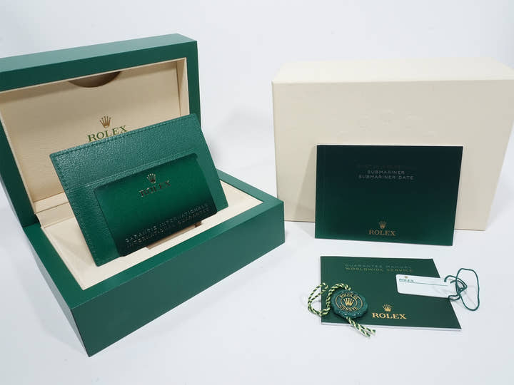 Rolex Submariner Date Ref. 126610LV Stainless Steel Black Dial Excellent Condition y53572aw