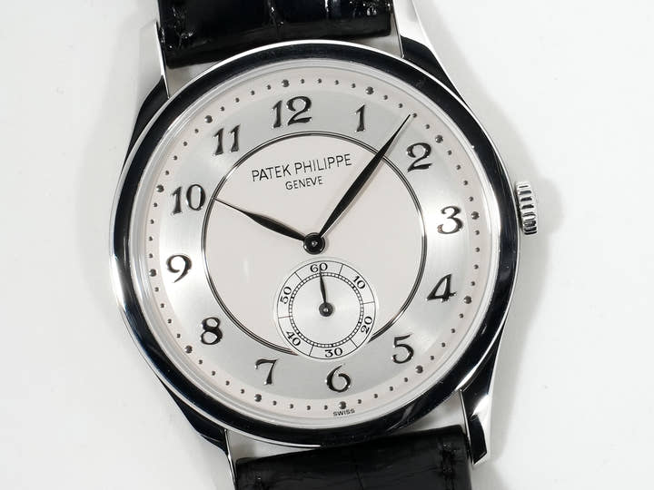 Patek Philippe Calatrava Ref. 5196P-001 Platinum Silver Dial Pre-owned c9wuitj7