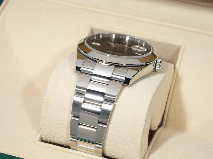 Rolex Datejust 41 Ref. 126300 Stainless Steel Slate Roman Dial Oyster Bracelet Excellent Condition u393nxbw