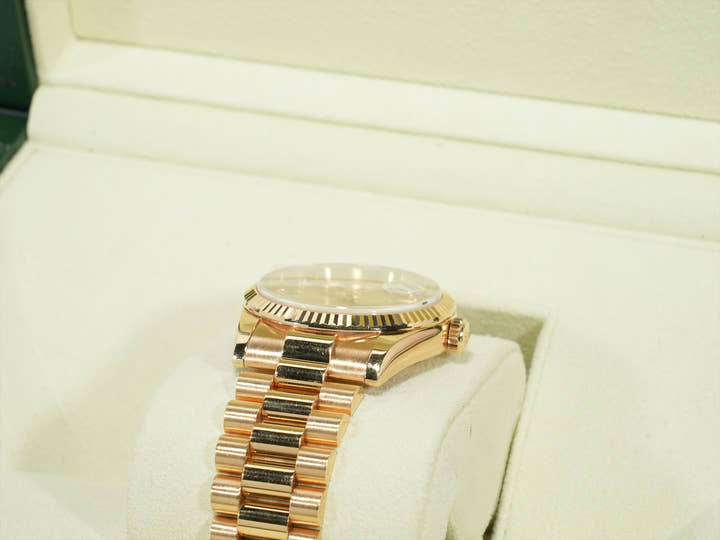 Rolex Day-Date 36 Ref. 118238A Yellow Gold Champagne Dial Pre-owned bjpet7xa