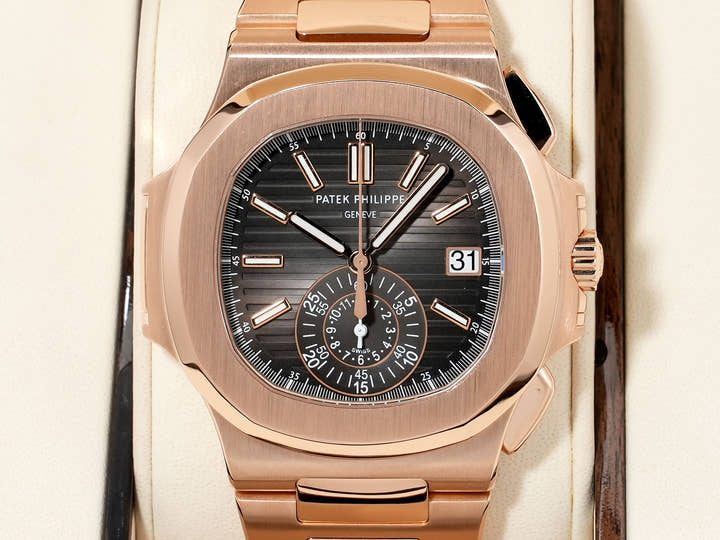Patek Philippe Nautilus Chronograph Ref. 5980/1R-001 Rose Gold with Black Gradient Dial, Excellent Condition, hb5rk74t