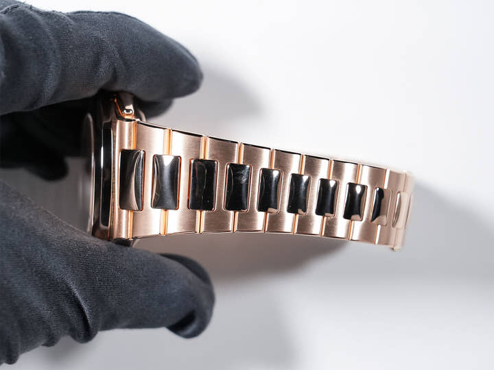 Patek Philippe Nautilus Chronograph Ref. 5980/1R-001 Rose Gold with Black Gradient Dial, Excellent Condition, hb5rk74t