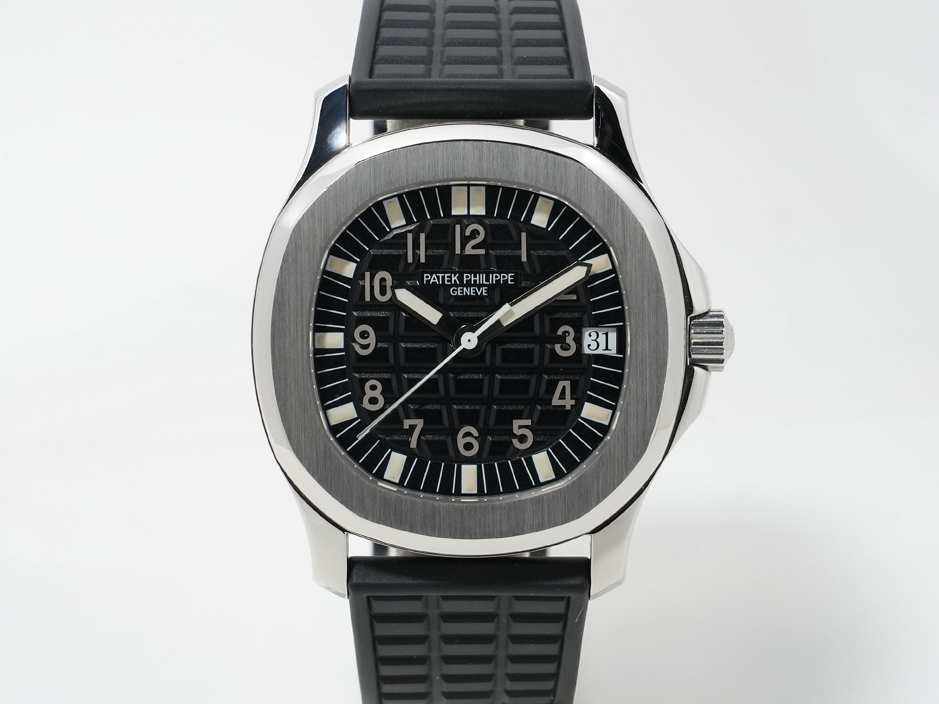 Patek Philippe Aquanaut Medium Ref. 5060A-001 Stainless Steel Black Dial Excellent Condition g6xk3n4g