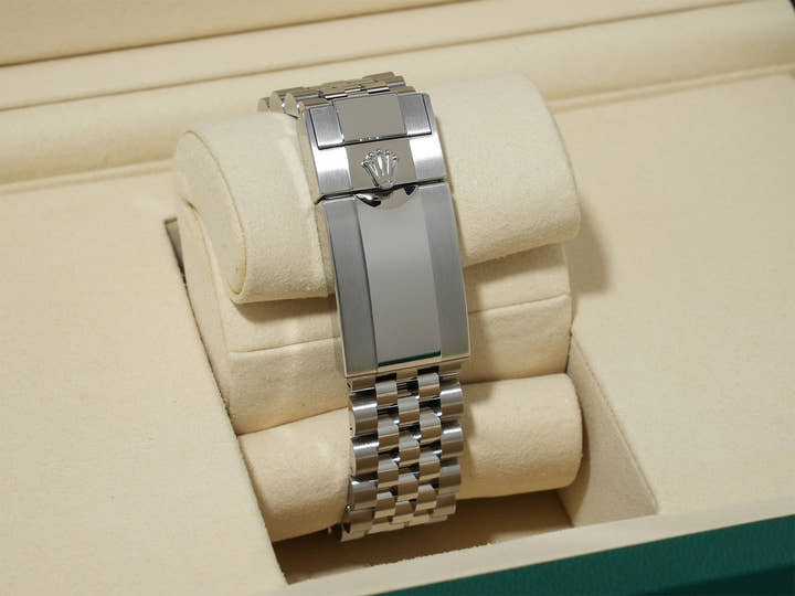 Rolex GMT-Master II Ref. 126710BLNR Stainless Steel with Black Dial and Jubilee Bracelet, Unused (vkb7hyj7)