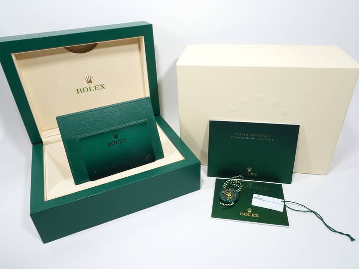 ロレックス デイトナ Ref.126508 イエローゴールド グリーン文字盤 未使用 mfk2zr4q