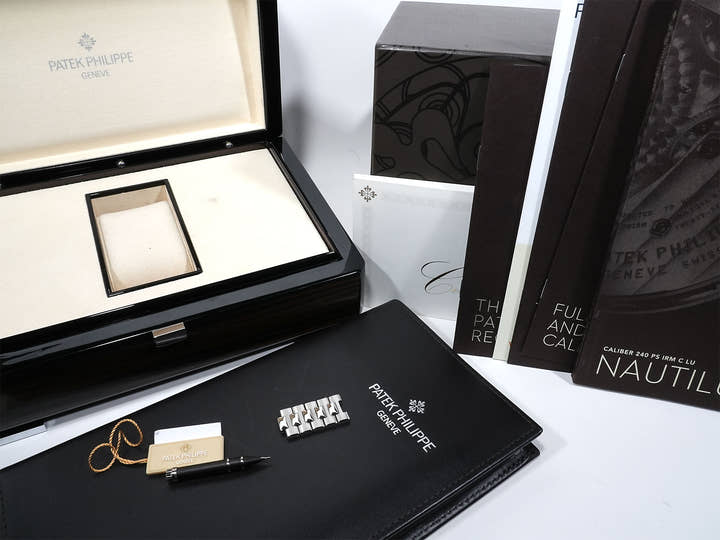 パテックフィリップ ノーチラス プチコンプリケーション Ref.5712/1A-001 ステンレススチール ブルー文字盤 美品 8bex5ua2
