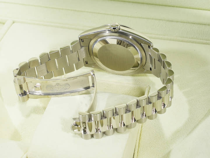 ロレックス デイデイト36 Ref.118206 プラチナ アイスブルー文字盤 中古 6x43o9we