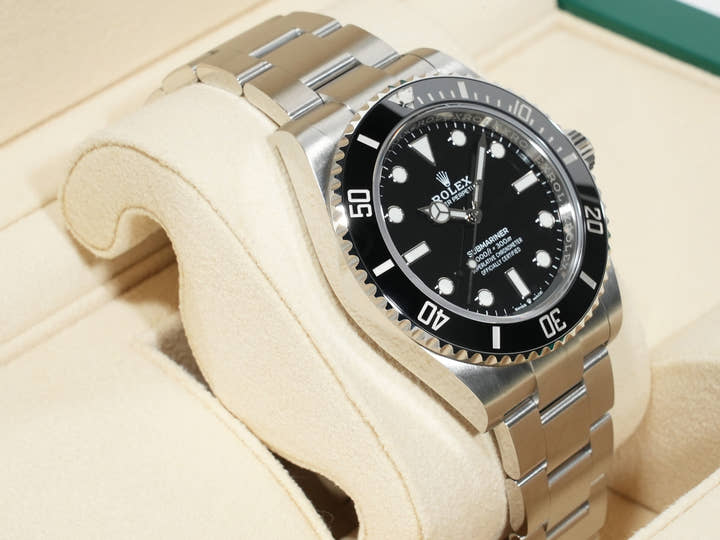 Rolex Submariner No Date Ref. 124060 Stainless Steel Black Dial Unused x6vbnx5r