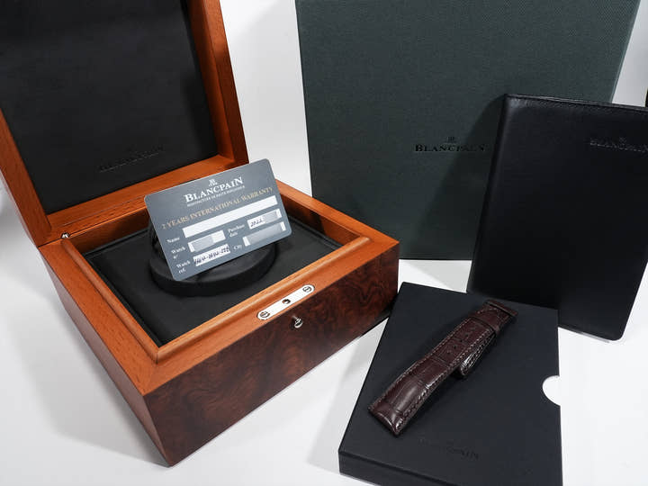 ブランパン ヴィルレ コンプリートカレンダー ハーフハンター Ref.6664 3642 55B レッドゴールド シルバー文字盤 中古 9pynt5as