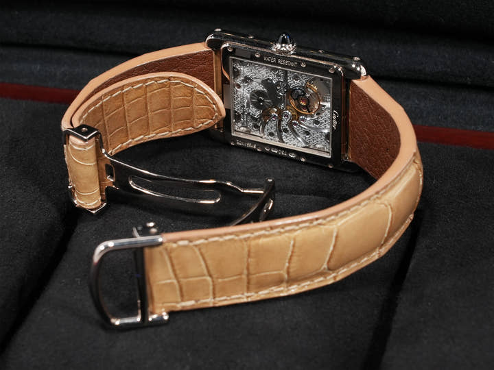 カルティエ タンク ルイ カルティエ 2タイムゾーン Ref.W1553151 ホワイトゴールド シルバー文字盤 中古 qpboi7wc