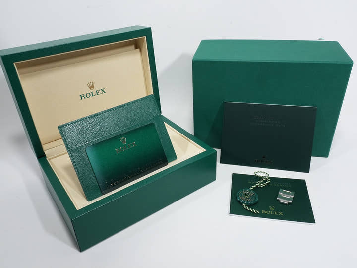 ロレックス サブマリーナー デイト Ref.126610LN ステンレススチール ブラック文字盤 未使用 99vtz73r