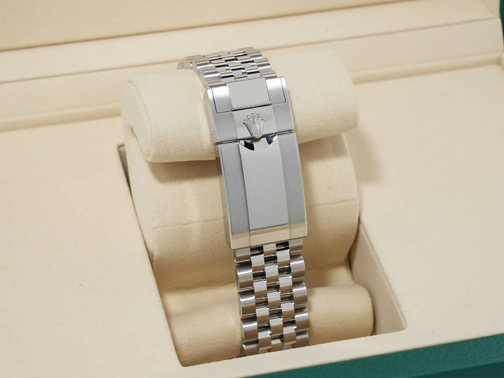 Rolex GMT-Master II Ref. 126710BLNR Stainless Steel Black Dial Jubilee Bracelet Excellent Condition 23crf892