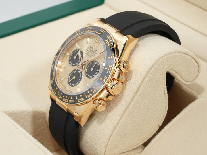 Rolex Daytona Ref. 126518LN Yellow Gold with Golden and Bright Black Dial, Unused, kyc5scp6