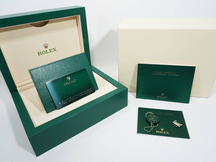 Rolex Daytona Ref. 126509 White Gold with Bright Black and Steel Dial, Unused, zs5f9ns3