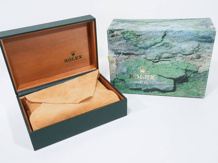 Rolex Sea-Dweller Ref. 1665 Stainless Steel Black Dial Pre-owned bfh885c3