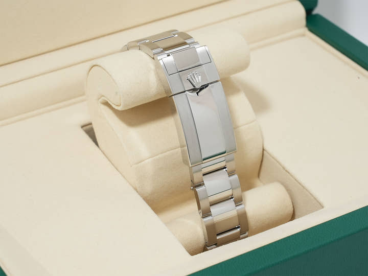 Rolex GMT-Master II Ref. 126710GRNR Stainless Steel Black Dial Oyster Bracelet Unused djenpgm3