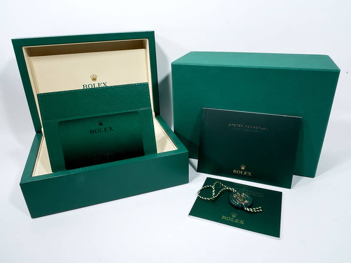 Rolex GMT-Master II Ref. 126710GRNR Stainless Steel Black Dial Oyster Bracelet Unused qsf495se