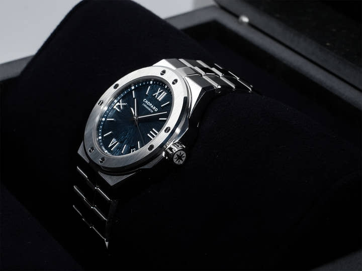 Chopard Alpine Eagle 41 Ref. 298600-3001 Stainless Steel Blue Dial Unused wqddwk5v