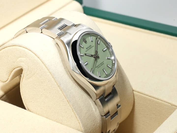 Rolex Oyster Perpetual 31 Ref. 277200 Stainless Steel Pistachio Dial Unused 3poa3wh8