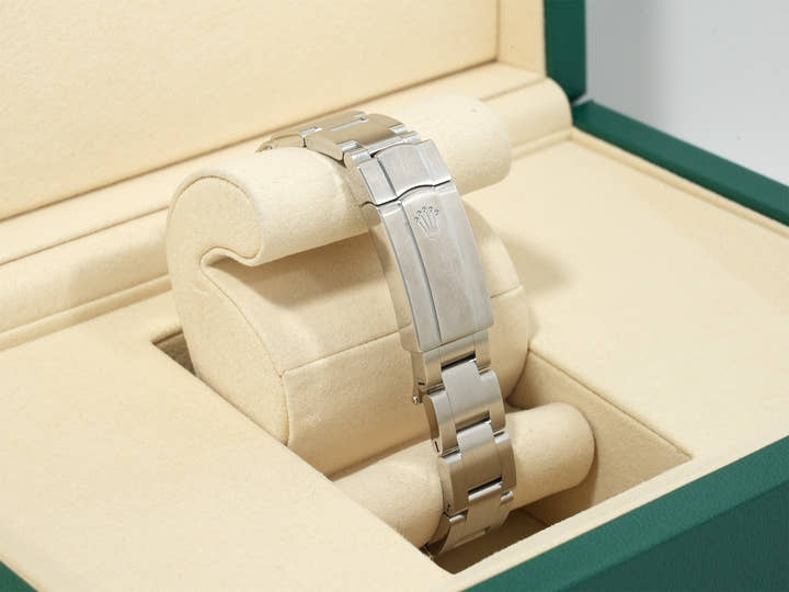 Rolex Oyster Perpetual 31 Ref. 277200 Stainless Steel Pistachio Dial Unused 3poa3wh8