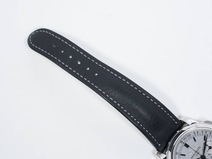 Patek Philippe Perpetual Calendar Chronograph Ref. 5970G-001 White Gold Silver Dial Pre-owned xoyge9ui