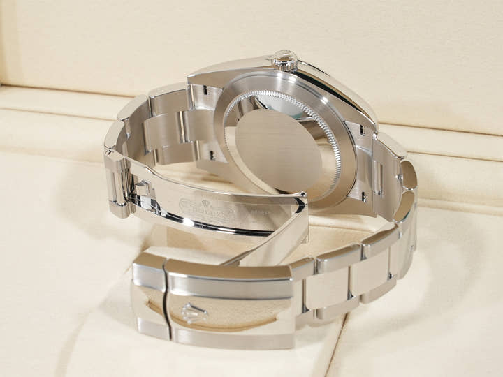 ロレックス デイトジャスト41 Ref.126300 ステンレススチール ブライトブルー文字盤 オイスターブレスレット 未使用 7px38zoy